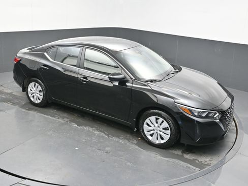 Certified 2025 Nissan Sentra S image 28