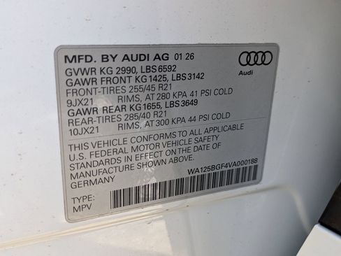 New 2027 Audi SQ6 e-tron Premium Plus AWD/4WD image 17