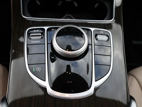 Used 2019 Mercedes-Benz C 300 w/ Premium Package image 28