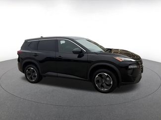 Used 2025 Nissan Rogue SV FWD video 2