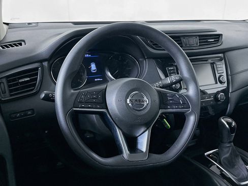 Used 2019 Nissan Rogue S FWD image 18