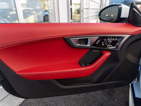 Used 2017 Jaguar F-TYPE R AWD/4WD image 18