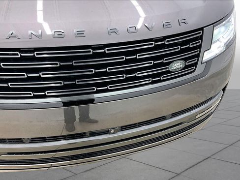 Used 2025 Land Rover Range Rover SE AWD/4WD image 30