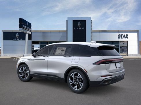 New 2025 Lincoln Nautilus Premier w/ Jet Appearance Package image 4