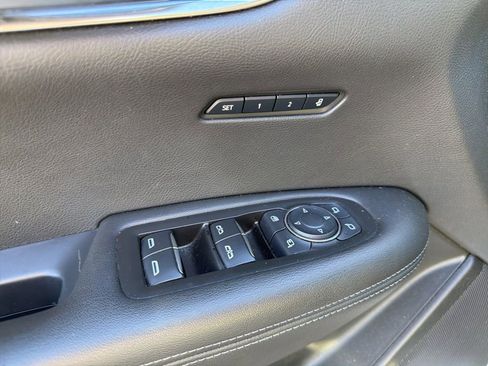 Used 2020 Cadillac XT6 Premium Luxury image 19