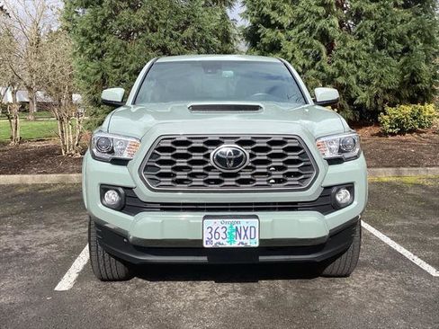 Certified 2022 Toyota Tacoma TRD Sport image 17