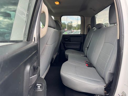Used 2018 RAM 1500 Express AWD/4WD image 16