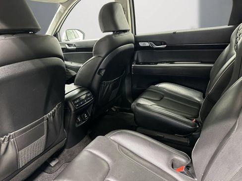 Used 2022 Hyundai Palisade Limited w/ Cargo Package FWD image 16