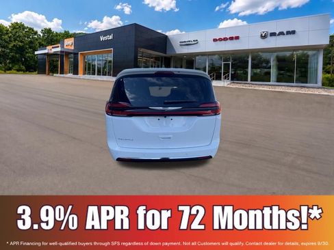 New 2026 Chrysler Pacifica Select FWD image 6