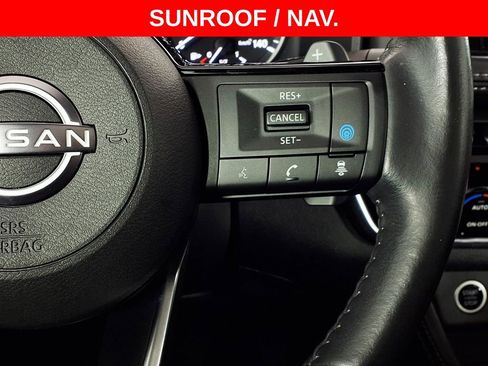 Used 2023 Nissan Rogue SL w/ SL Premium Package image 22