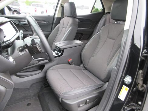 Certified 2023 Buick Envision Preferred FWD image 17