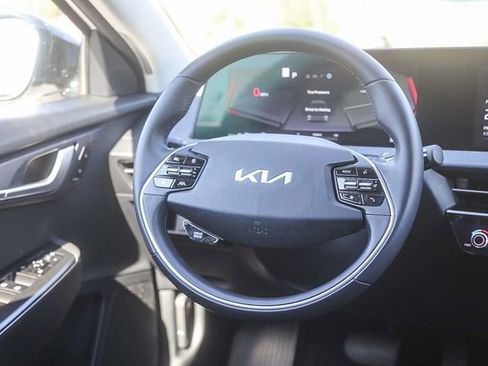 Used 2024 Kia EV6 Light RWD image 16