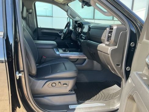 Used 2025 Chevrolet Silverado 2500 LTZ w/ LTZ Plus Package AWD/4WD image 36