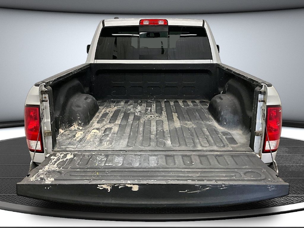 Used 2016 RAM 1500 Classic SLT w/ Protection Group AWD/4WD image 7