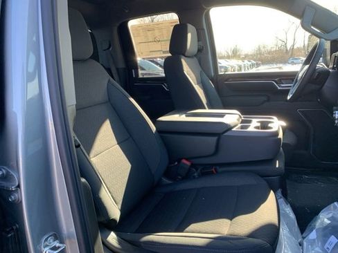 New 2026 GMC Sierra 2500 SLE w/ SLE Value Package; image 28