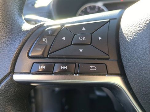 Used 2024 Nissan Sentra SV image 28