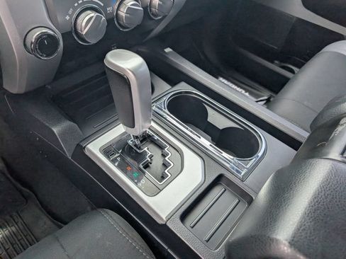 Used 2017 Toyota Tundra SR5 AWD/4WD image 18