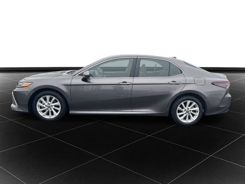 Used 2023 Toyota Camry LE image 2