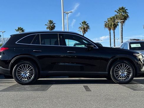 Certified 2025 Mercedes-Benz GLC 300 image 3