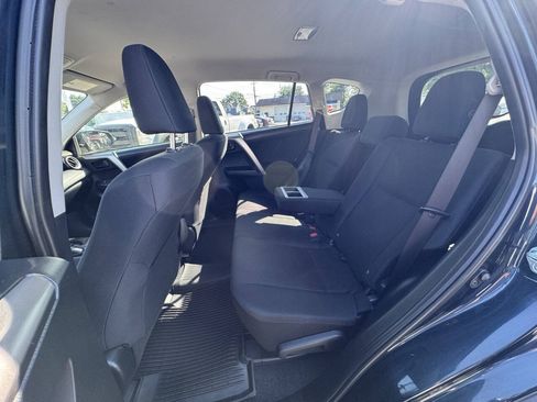 Used 2018 Toyota RAV4 LE w/ All Weather Liner Package AWD/4WD image 26