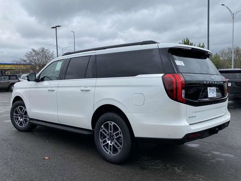 New 2025 Ford Expedition Max Active image 5