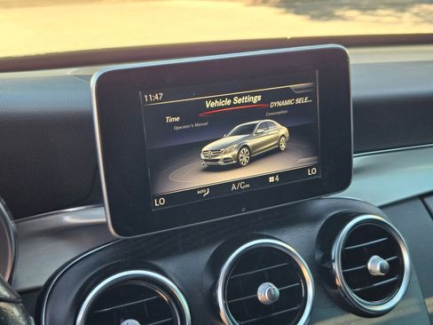 Used 2018 Mercedes-Benz C 300 4MATIC Sedan image 18