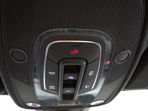 Used 2022 Lamborghini Urus image 51