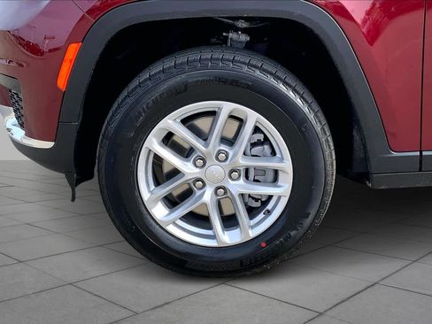 New 2026 Jeep Grand Cherokee L Laredo X image 11