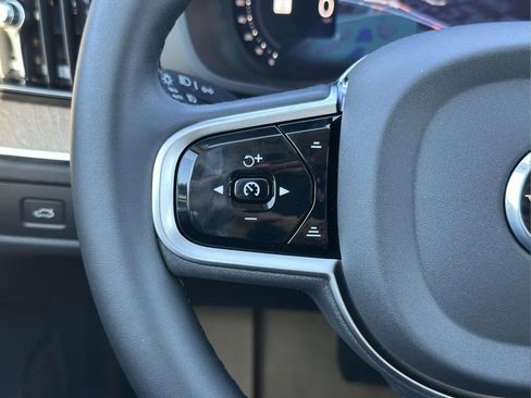 New 2026 Volvo XC60 B5 Plus w/ Protection Package Premier AWD/4WD image 8