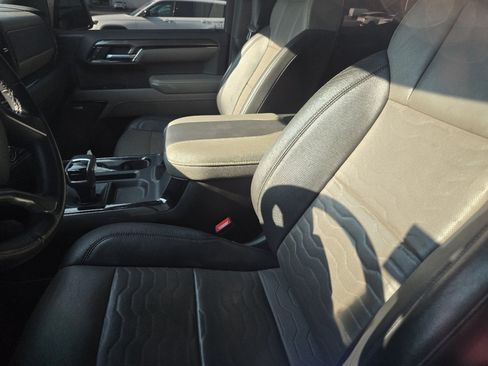 Used 2023 Chevrolet Silverado 1500 ZR2 w/ Technology Package AWD/4WD image 20