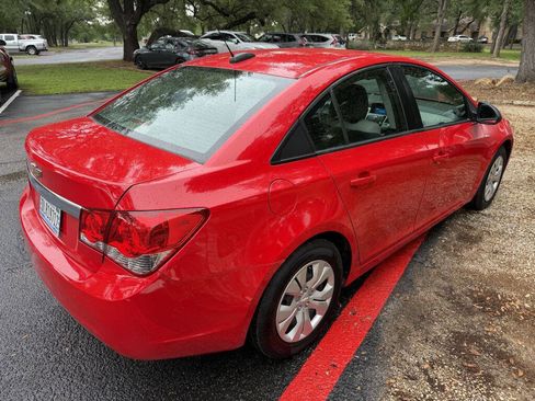 Used 2016 Chevrolet Cruze LS image 5