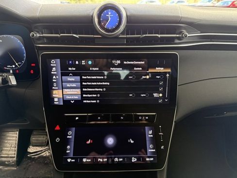 Certified 2023 Maserati Grecale Modena image 22