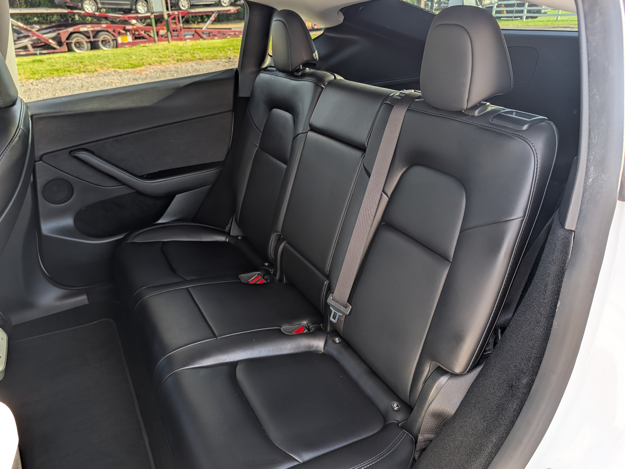 Used 2023 Tesla Model Y Performance AWD/4WD image 18
