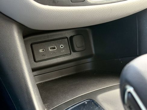 Certified 2022 Chevrolet Equinox LS image 20