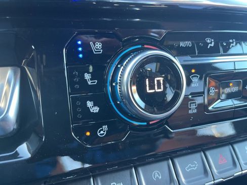 New 2026 GMC Sierra 1500 Denali Ultimate w/ LPO, Black Badging Package image 23