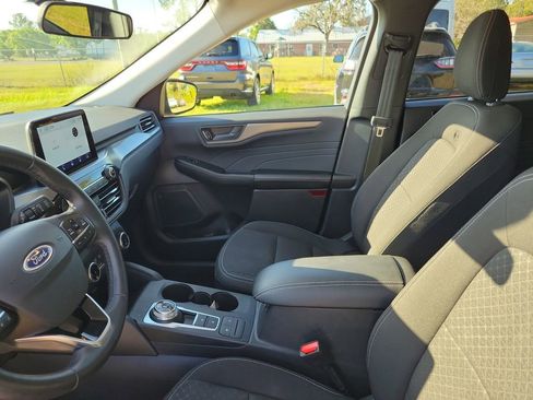 Used 2024 Ford Escape Active image 14