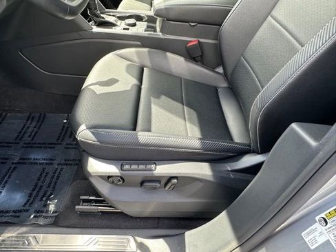 Used 2023 Volkswagen Atlas Cross Sport SEL AWD/4WD image 26