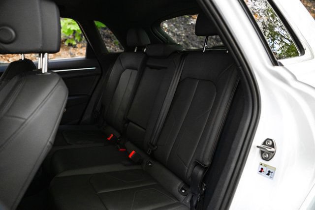 Used 2021 Audi Q3 2.0T Premium Plus AWD/4WD image 15