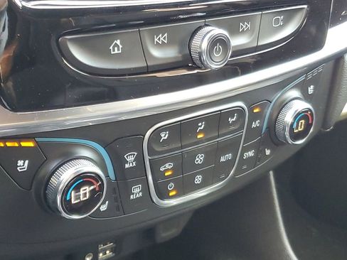 Used 2023 Chevrolet Traverse Premier w/ Redline Edition image 25