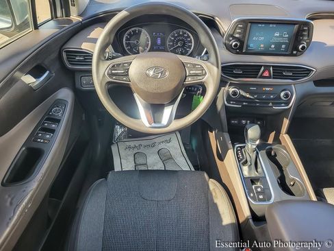 Used 2019 Hyundai Santa Fe SE image 11