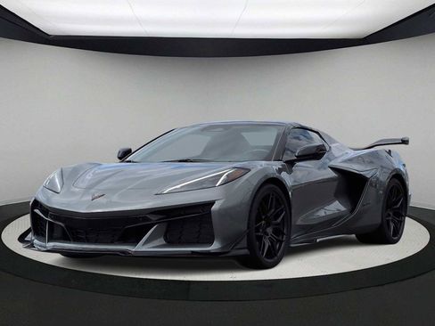 Used 2024 Chevrolet Corvette Z06 w/ Stealth Interior Trim Package image 4
