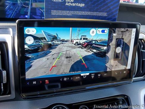Certified 2025 Ford Expedition Active AWD/4WD image 18