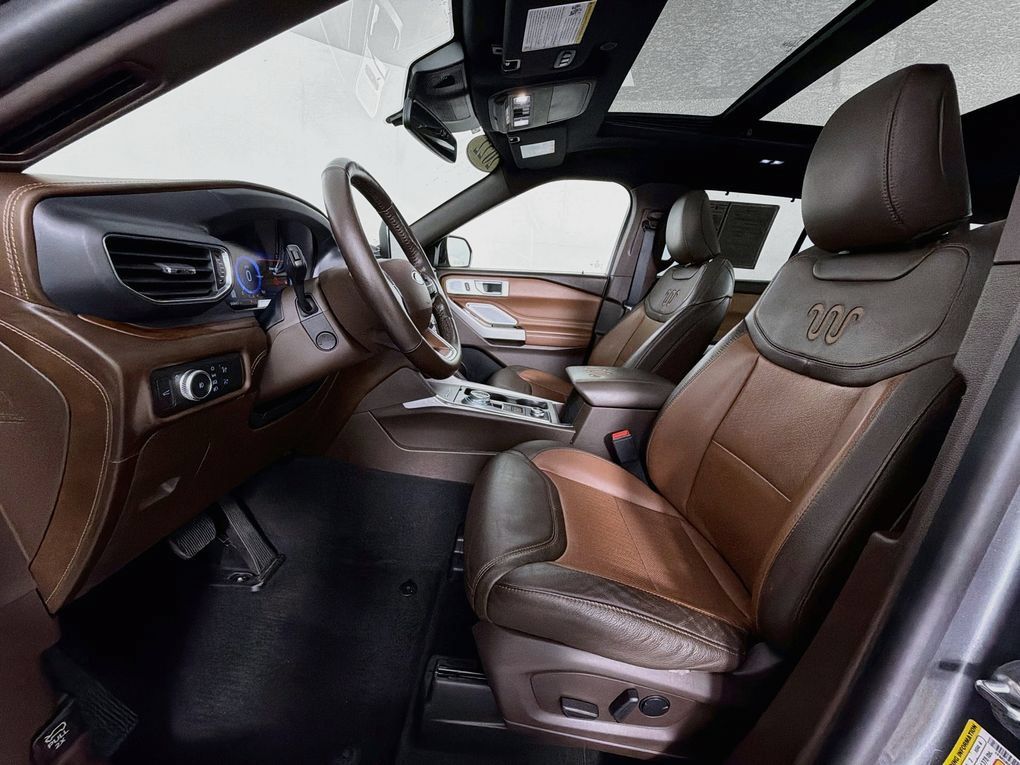 Used 2022 Ford Explorer King Ranch w/ Technology Package AWD/4WD image 11