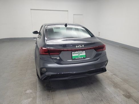 Used 2023 Kia Forte LX image 6