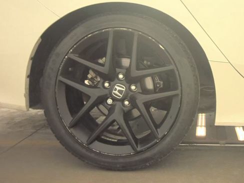 Used 2022 Honda Civic Sport image 11