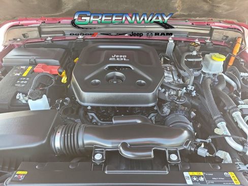 Used 2021 Jeep Wrangler Unlimited Rubicon 4xe image 8