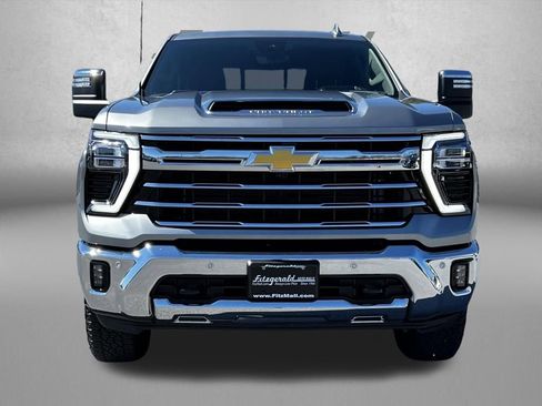 Used 2025 Chevrolet Silverado 3500 LTZ w/ LTZ Premium Texas Edition AWD/4WD image 5