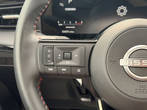Used 2025 Nissan Kicks SR FWD image 11