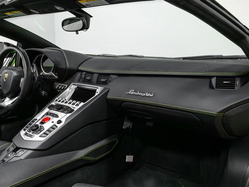 Used 2015 Lamborghini Aventador LP 700-4 image 23