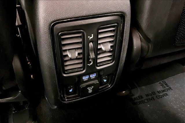 Used 2019 Dodge Durango R/T w/ Blacktop Package AWD/4WD image 32
